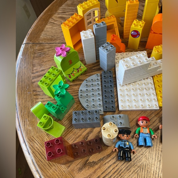 Lego Duplo Lot - Picture 5 of 8